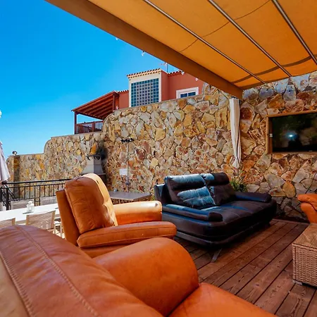 Magnificent 5-star Very Large Luxury Sea View Jacuzzi And Heated Pool Villa